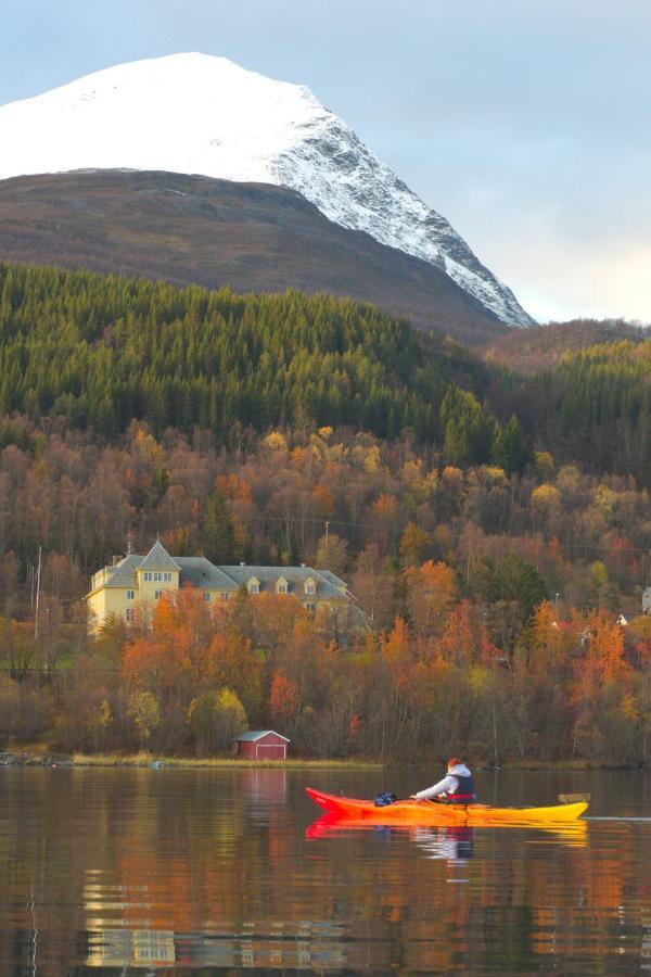 Solhov, Castle Of The Lyngen Alps Hotel Lyngseidet Exterior photo